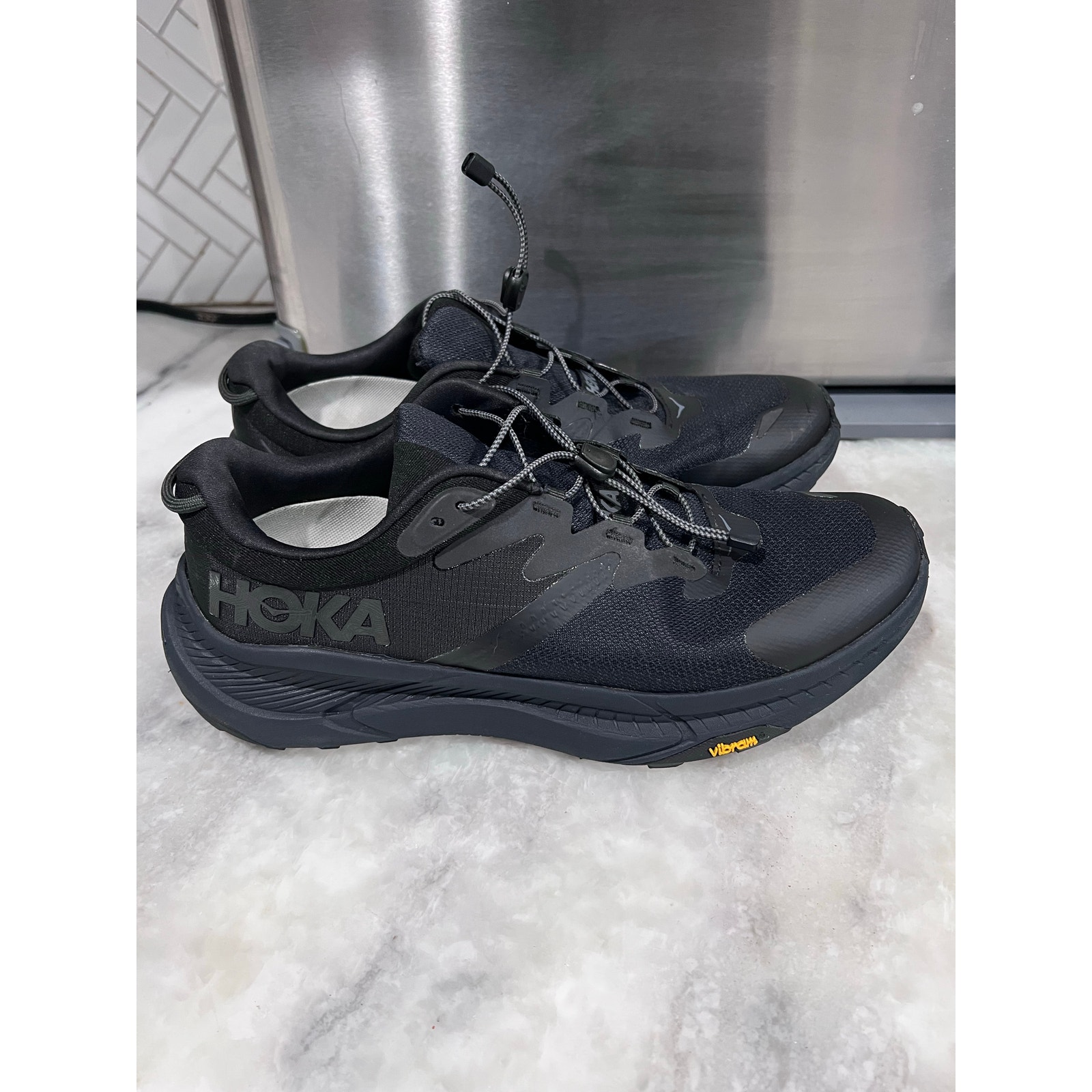 Hoka One One Transport Men’s 10d Black Vibram Trail Running Hiking Shoes 1123153